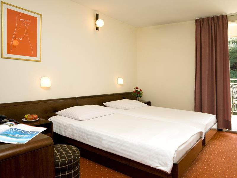 Hotel Opatija Ngoại thất bức ảnh