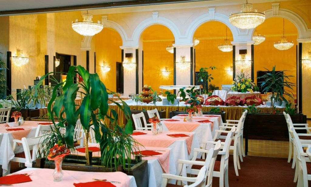 Hotel Opatija Ngoại thất bức ảnh