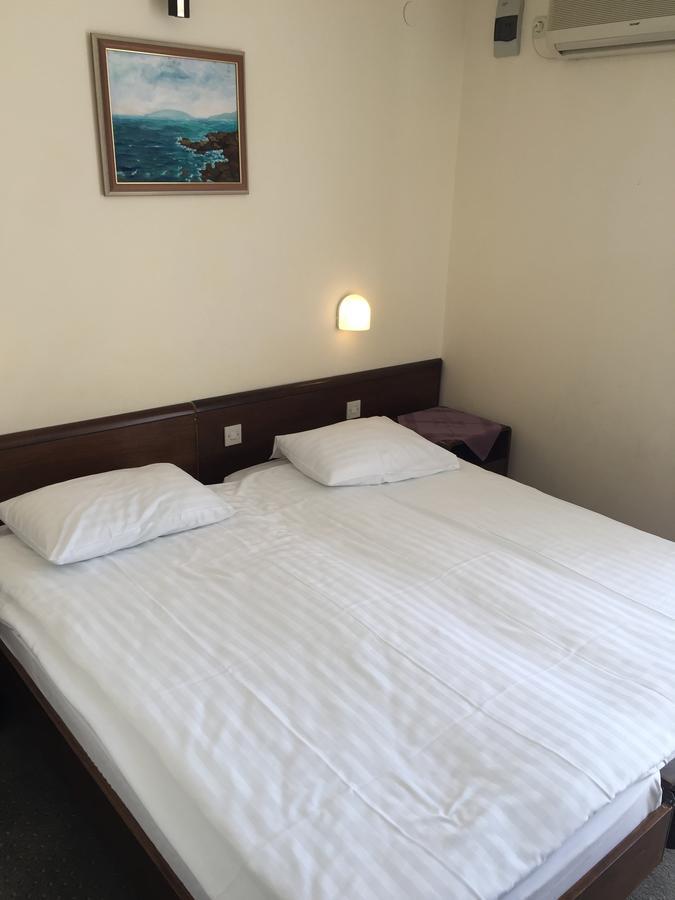 Hotel Opatija Ngoại thất bức ảnh