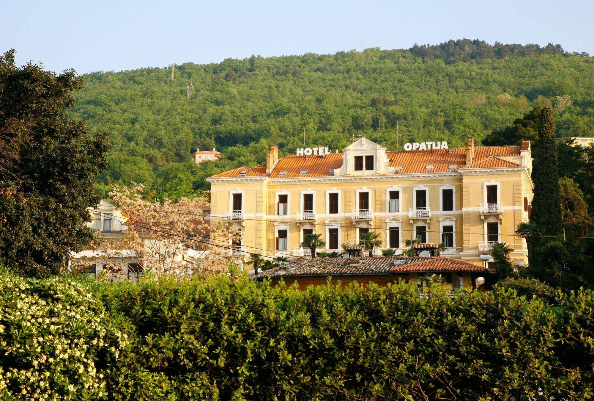 Hotel Opatija Ngoại thất bức ảnh